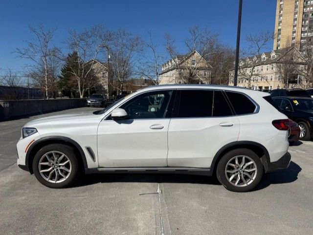 Certified 2023 BMW X5 xDrive40i w/ Parking Assistance Package image 5