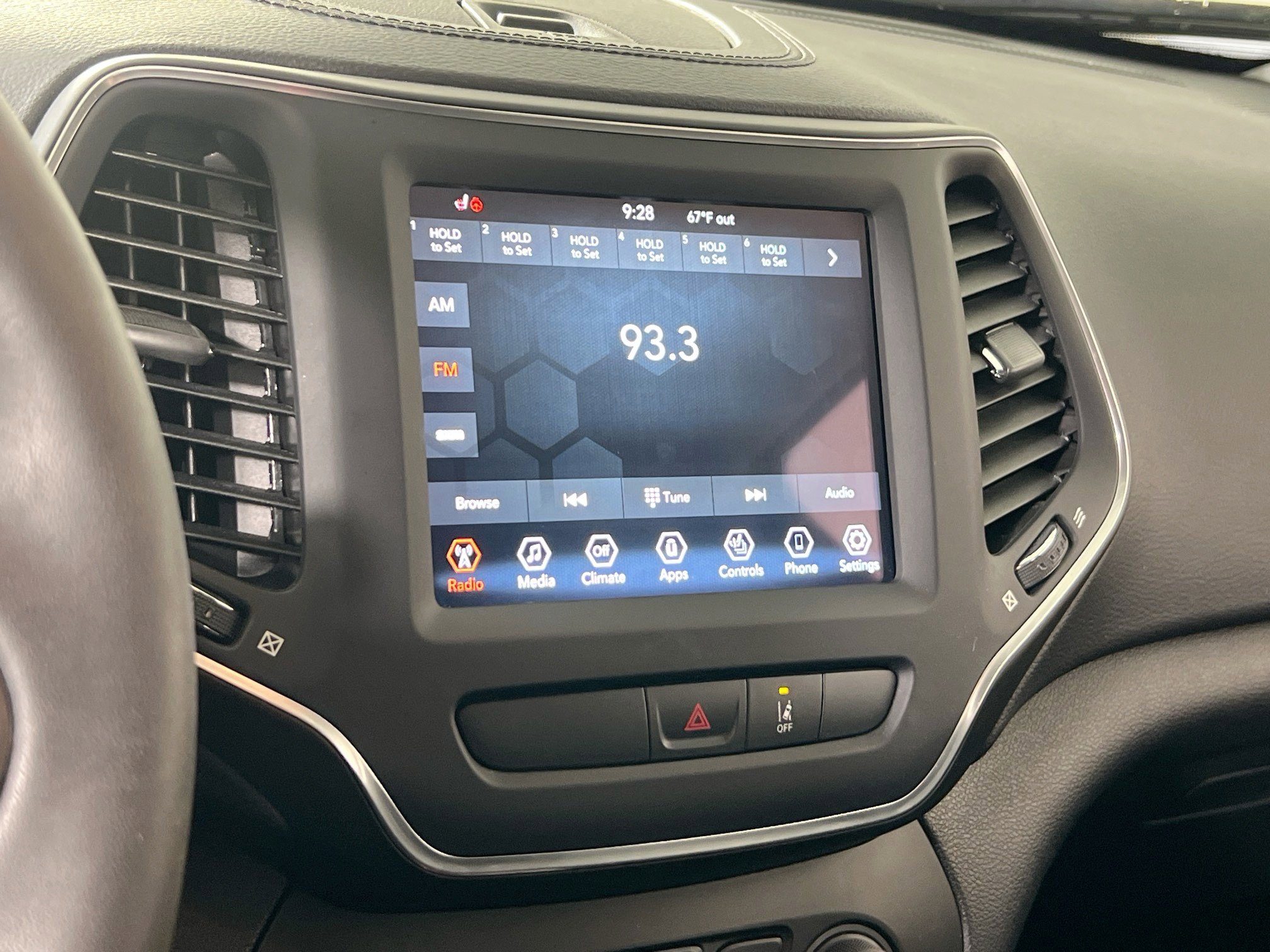 Used 2022 Jeep Cherokee Latitude Lux image 14