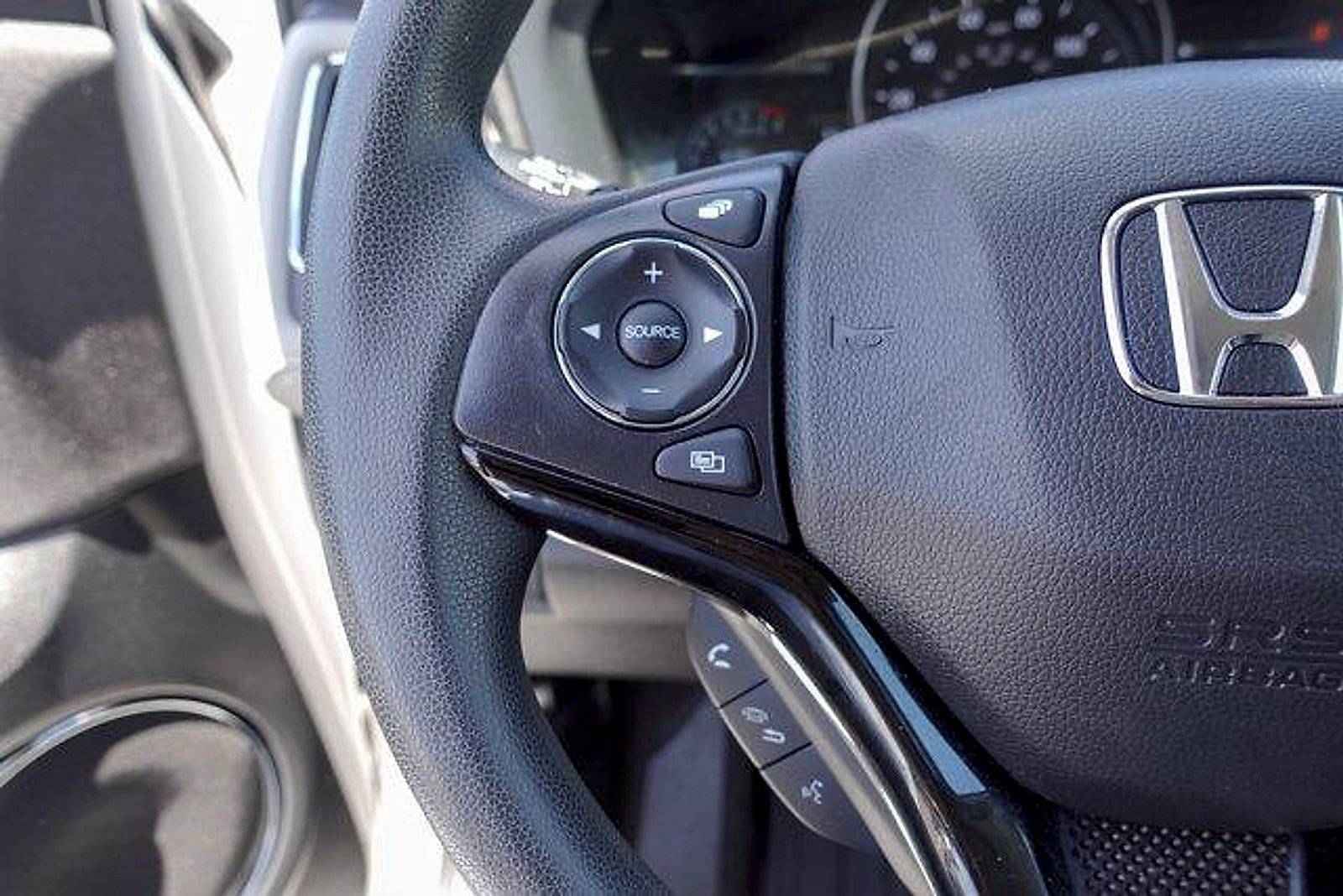 Used 2021 Honda HR-V EX image 14