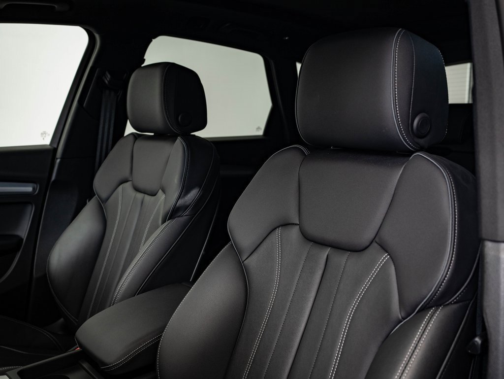 Certified 2024 Audi Q5 2.0T Premium w/ Summer of Audi Package image 25