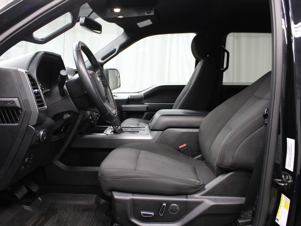 Used 2018 Ford F150 XLT w/ Equipment Group 302A Luxury AWD/4WD image 13