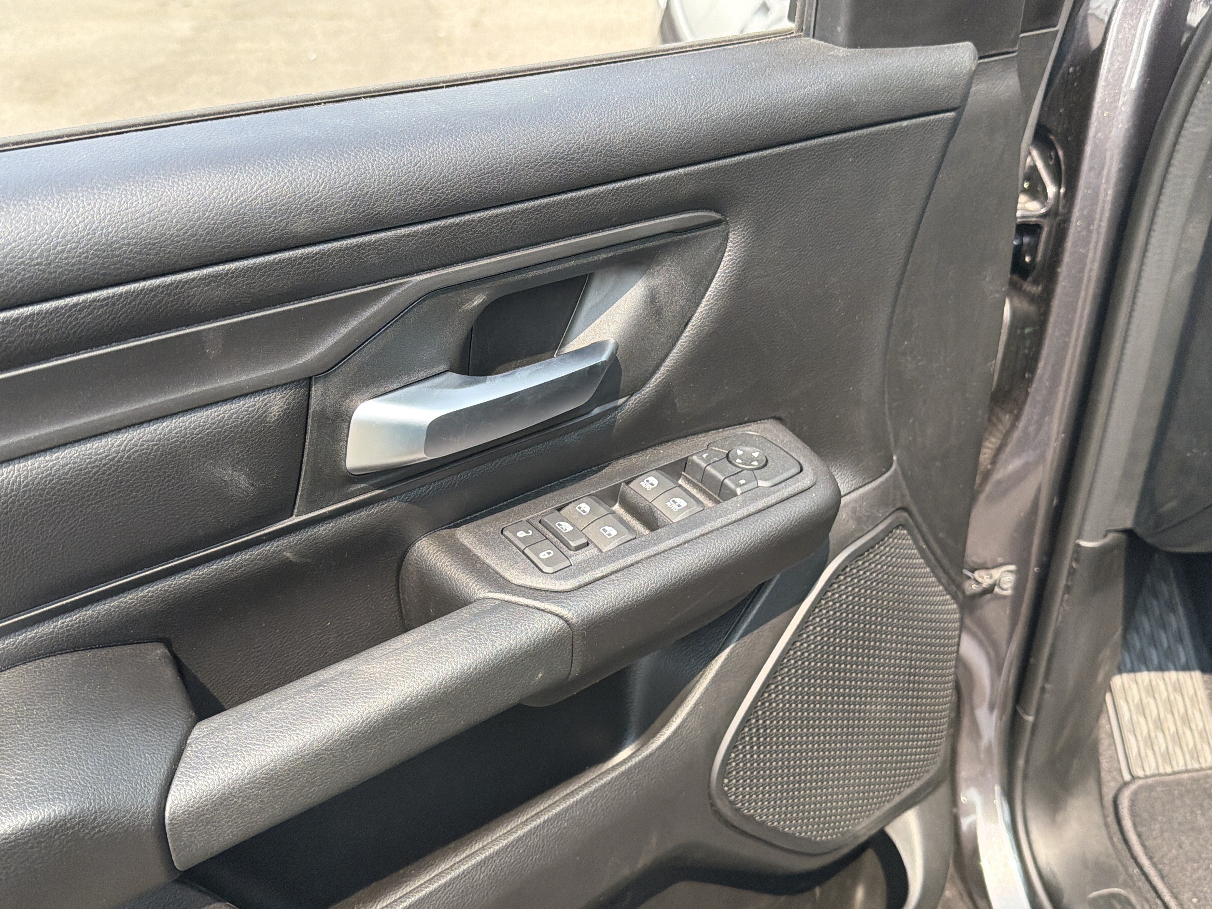 New 2026 RAM 1500 Express AWD/4WD image 14