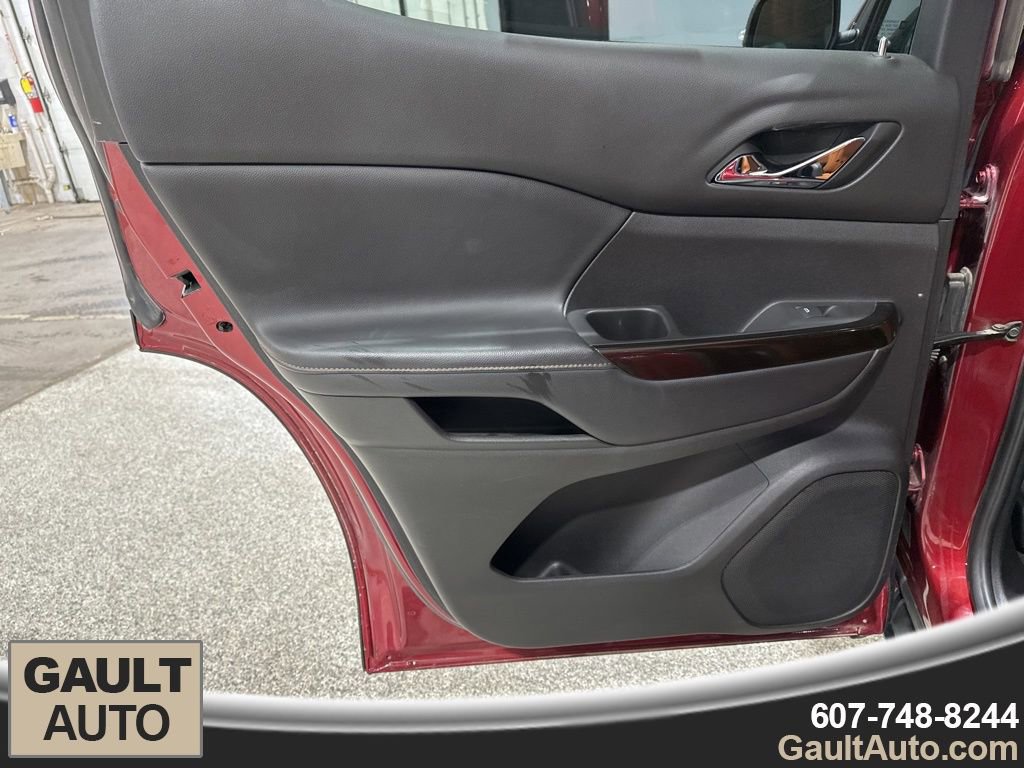 Used 2020 GMC Acadia AT4 image 14