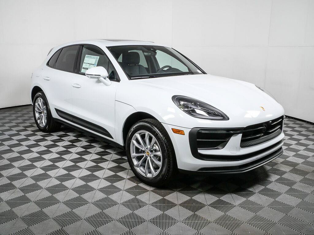 Certified 2026 Porsche Macan Turbo AWD/4WD image 28