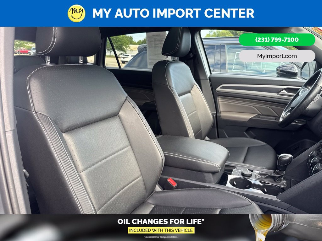 Used 2023 Volkswagen Atlas Cross Sport SEL R-Line AWD/4WD image 30