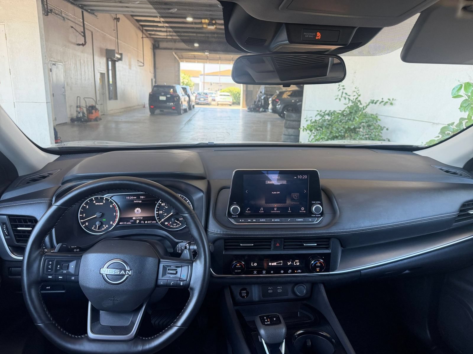 Used 2025 Nissan Rogue SV AWD/4WD image 35