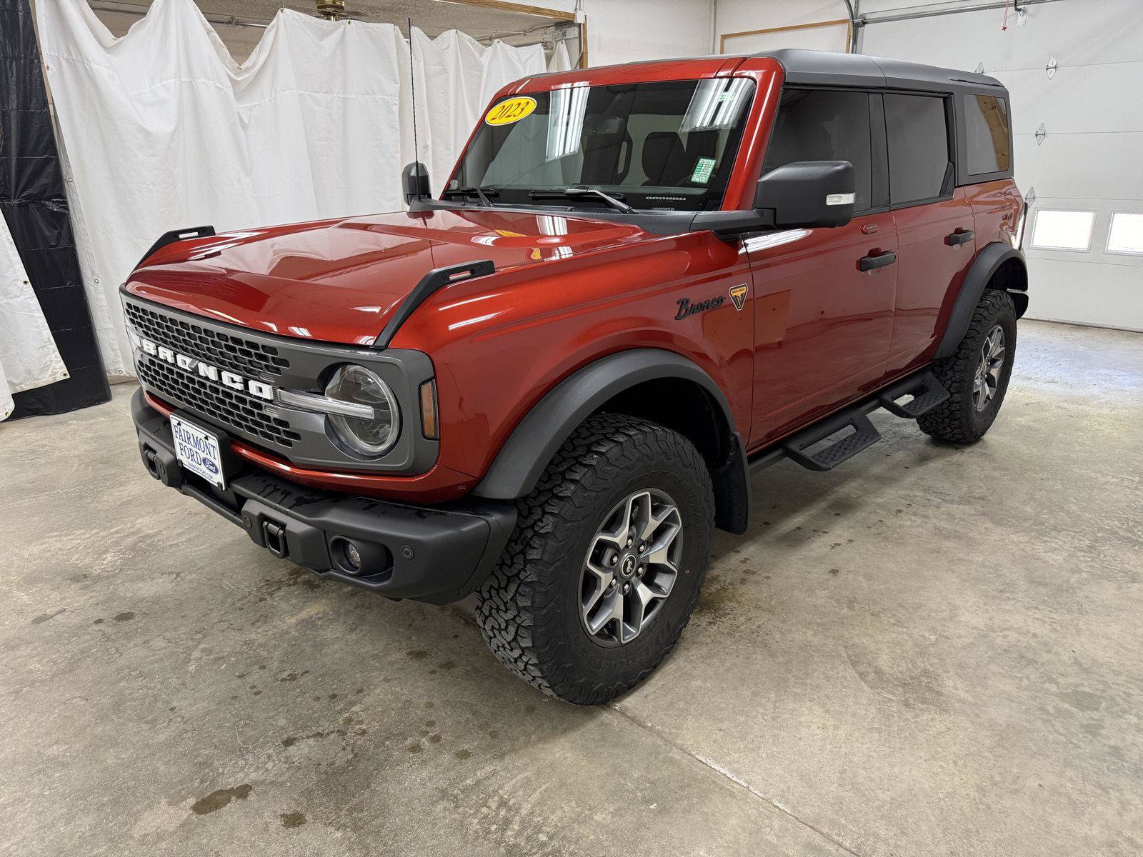 Used 2023 Ford Bronco Badlands AWD/4WD image 4
