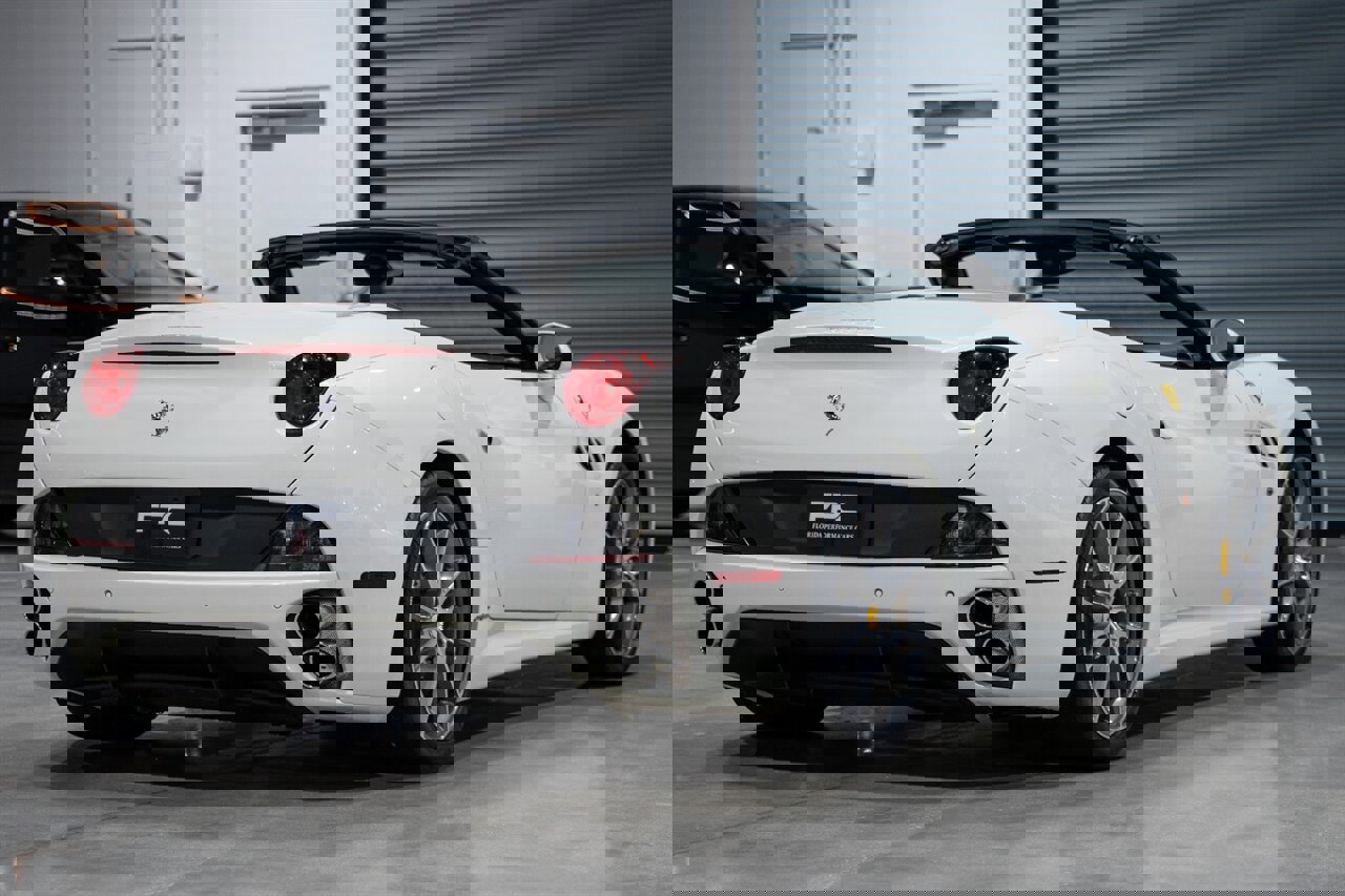 Used 2014 Ferrari California image 6