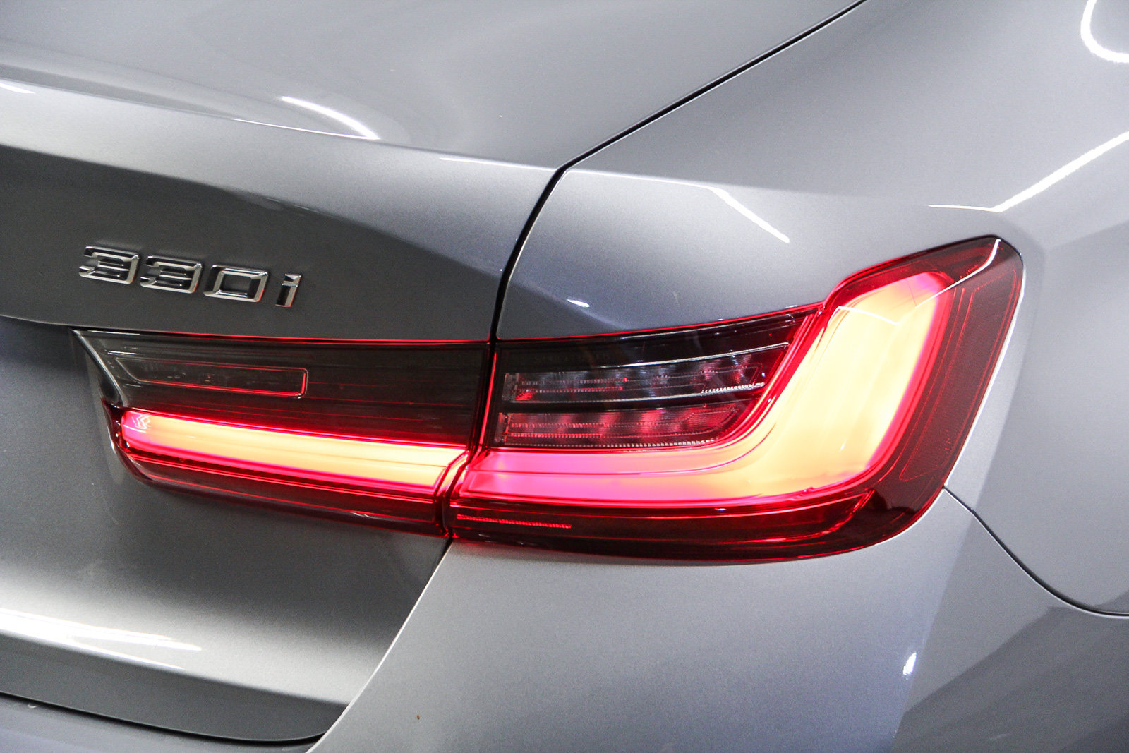 New 2026 BMW 330i Sedan w/ Premium Package RWD image 7