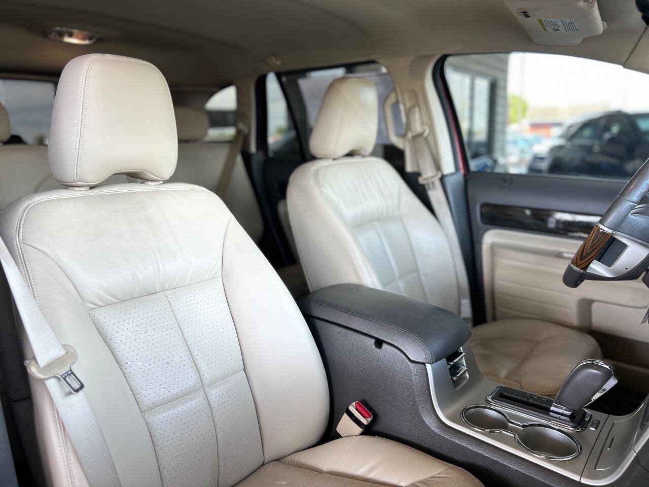 Used 2010 Lincoln MKX 2WD image 56