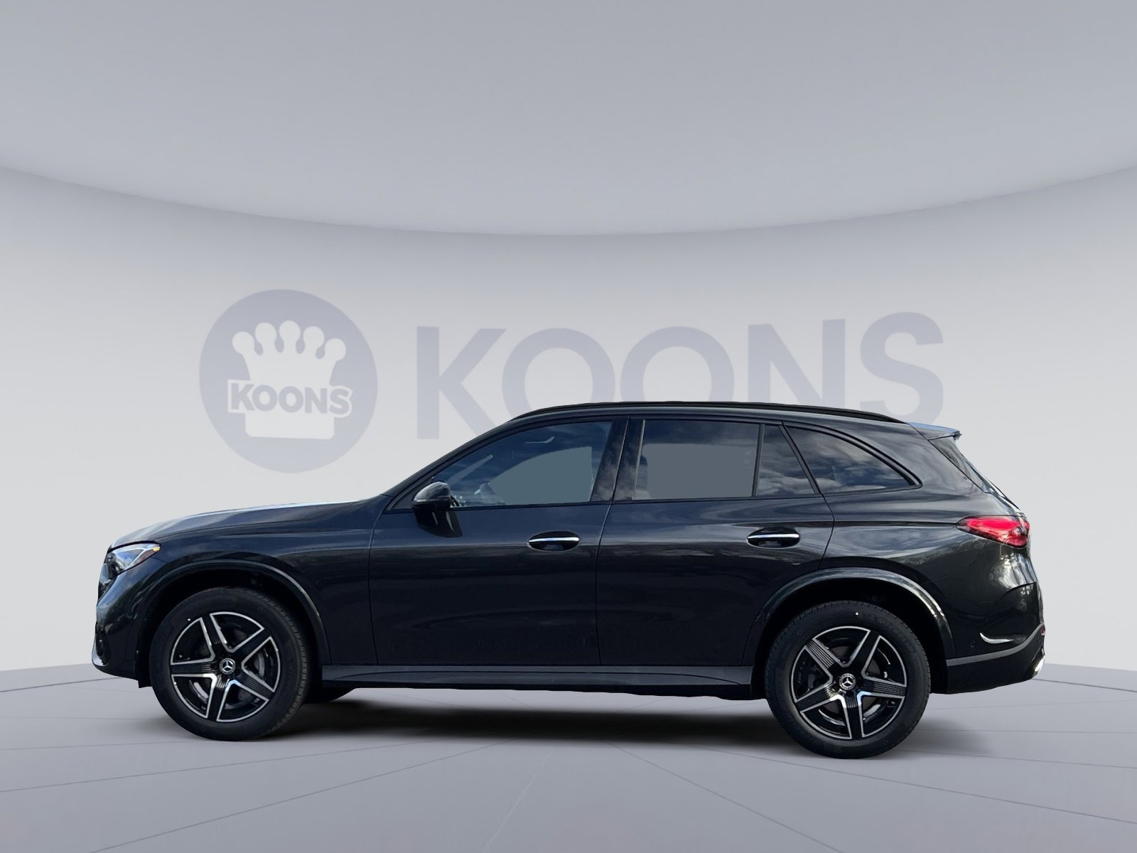 New 2026 Mercedes-Benz GLC 300 GLC 300 image 2