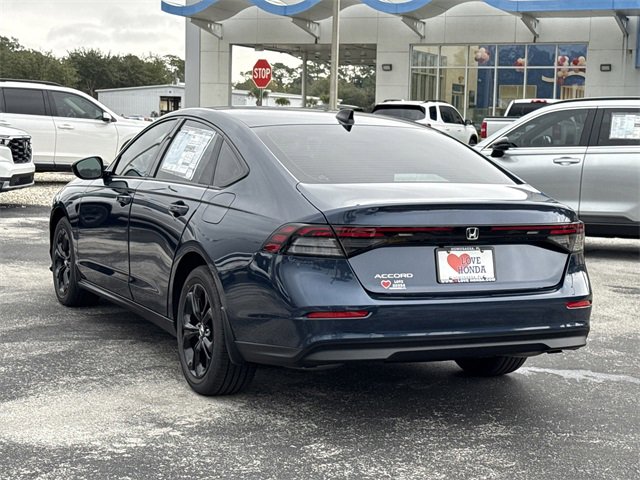 New 2025 Honda Accord SE image 7