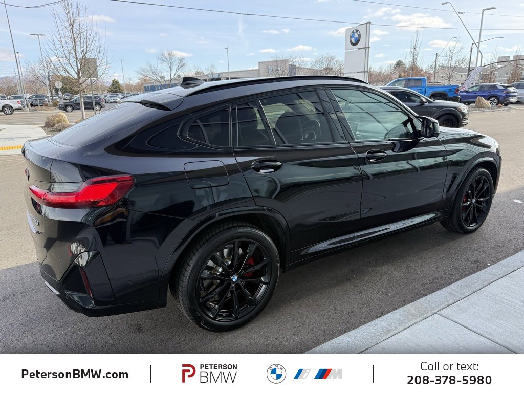 Used 2023 BMW X4 M40i image 9