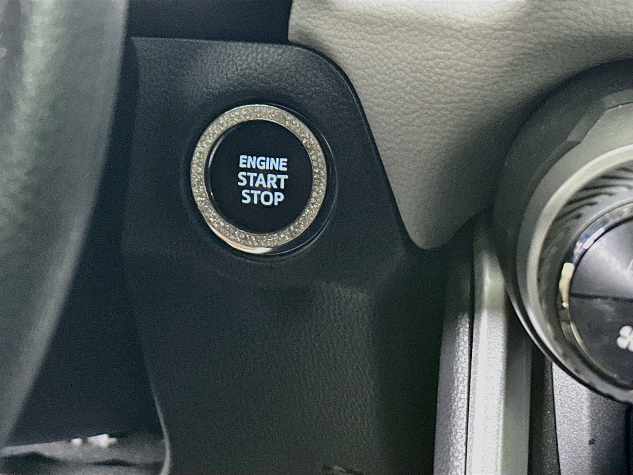 Used 2024 Toyota RAV4 XLE w/ Convenience Package FWD image 20