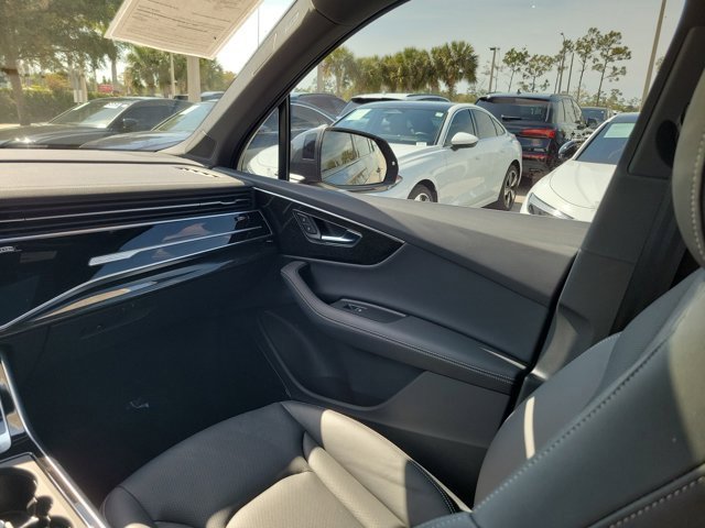 Certified 2025 Audi Q7 3.0T Premium Plus w/ Premium Plus Package image 14