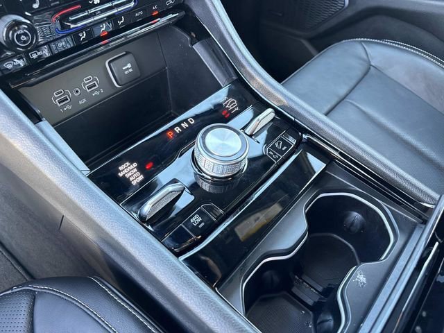 Used 2024 Jeep Grand Cherokee Overland w/ Trailer Tow Package image 29