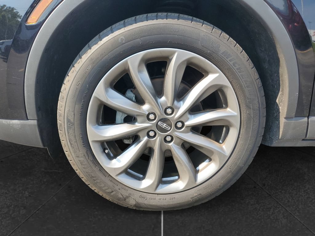 Used 2022 Lincoln Corsair AWD w/ Premium Package image 12