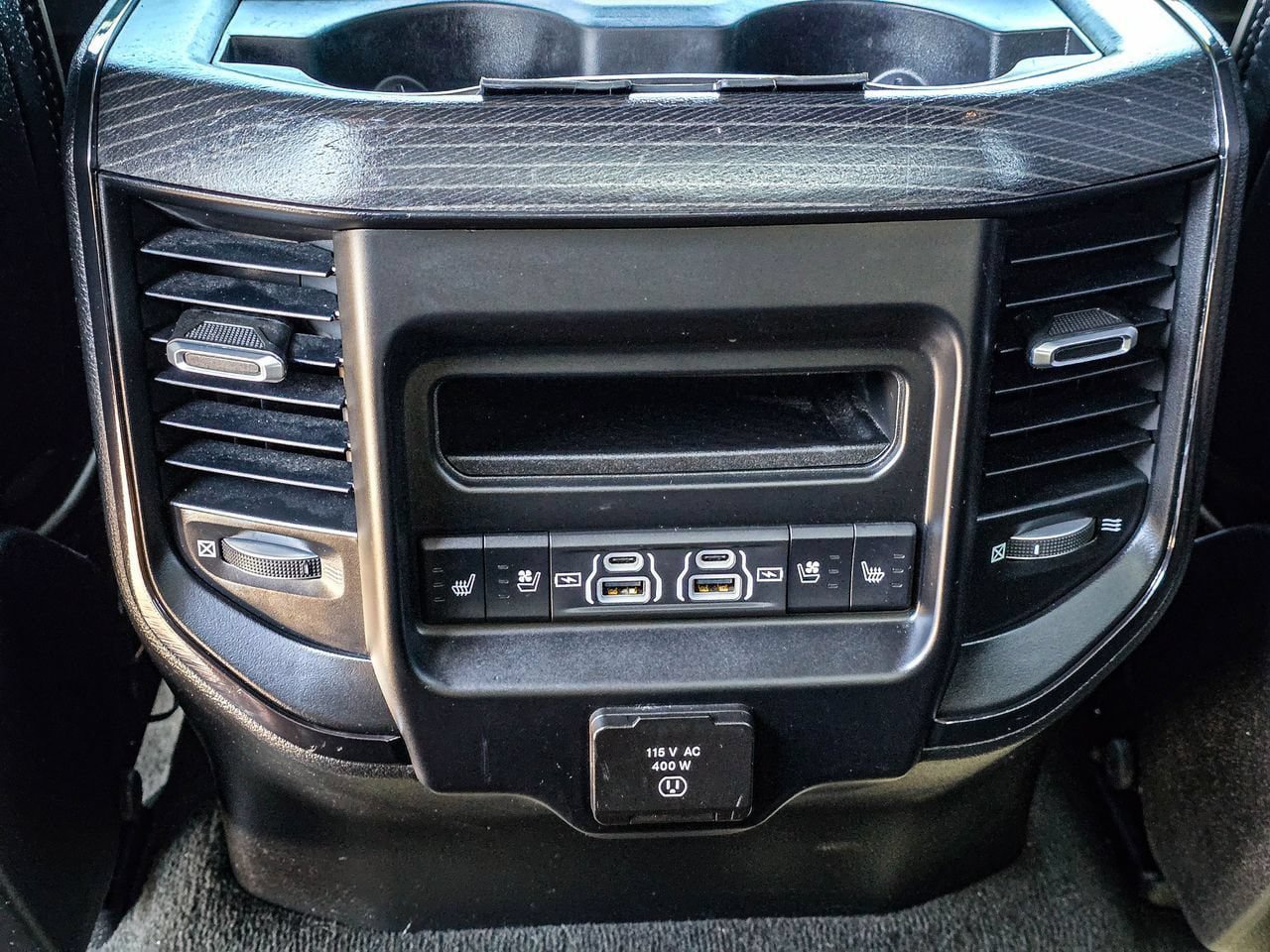Used 2022 RAM 1500 Limited AWD/4WD image 40