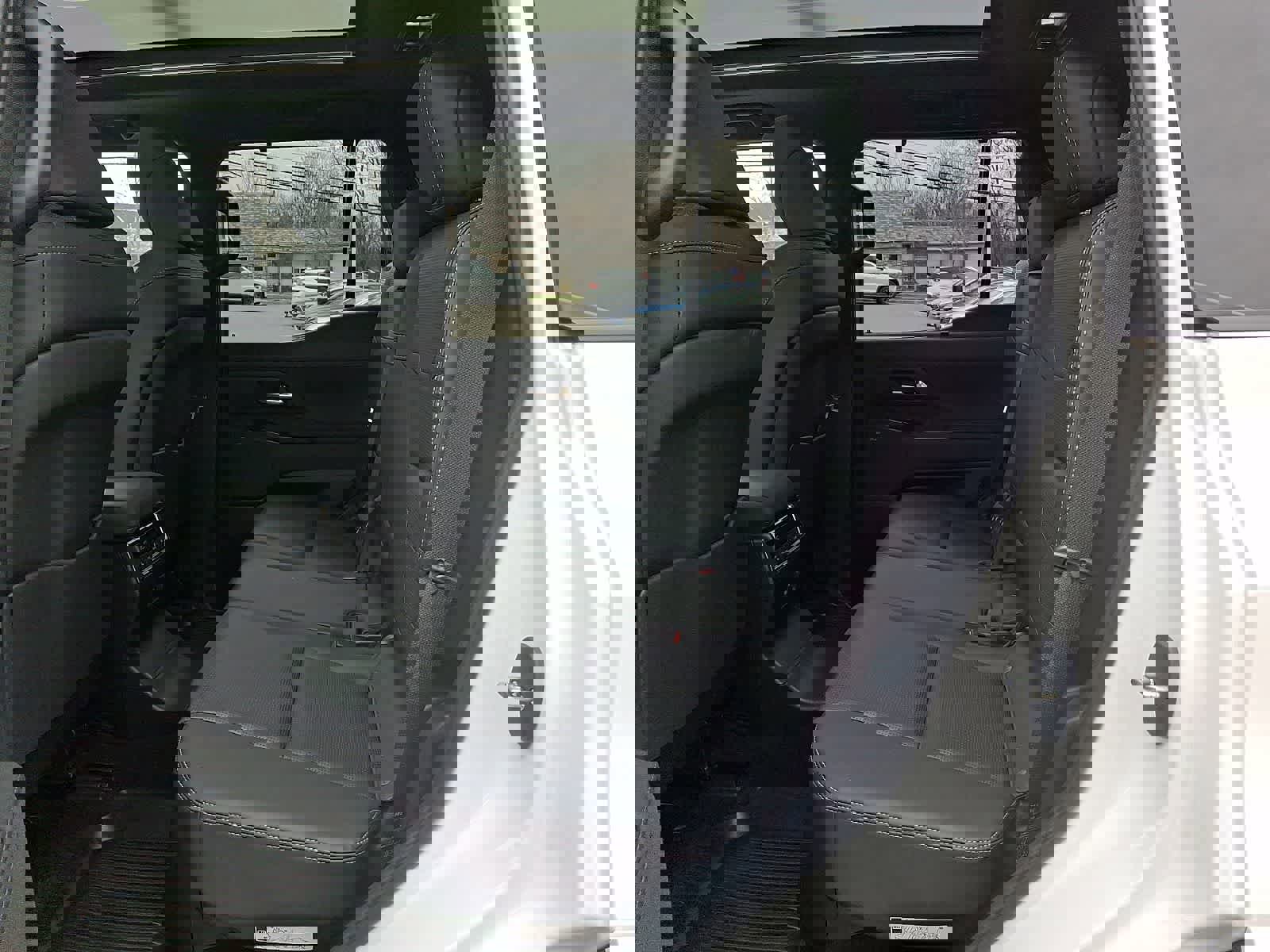 Used 2024 Lexus GX 550 w/ Accessory Package (2T) image 11