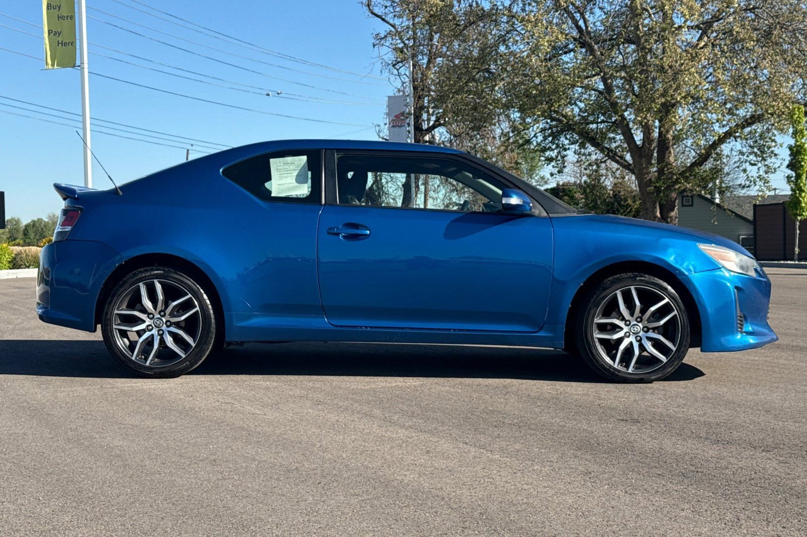 Used 2014 Scion tC FWD image 3