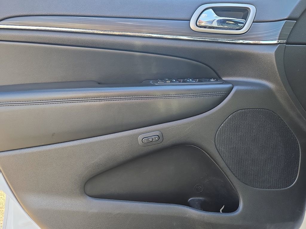 Used 2021 Jeep Grand Cherokee Limited image 12