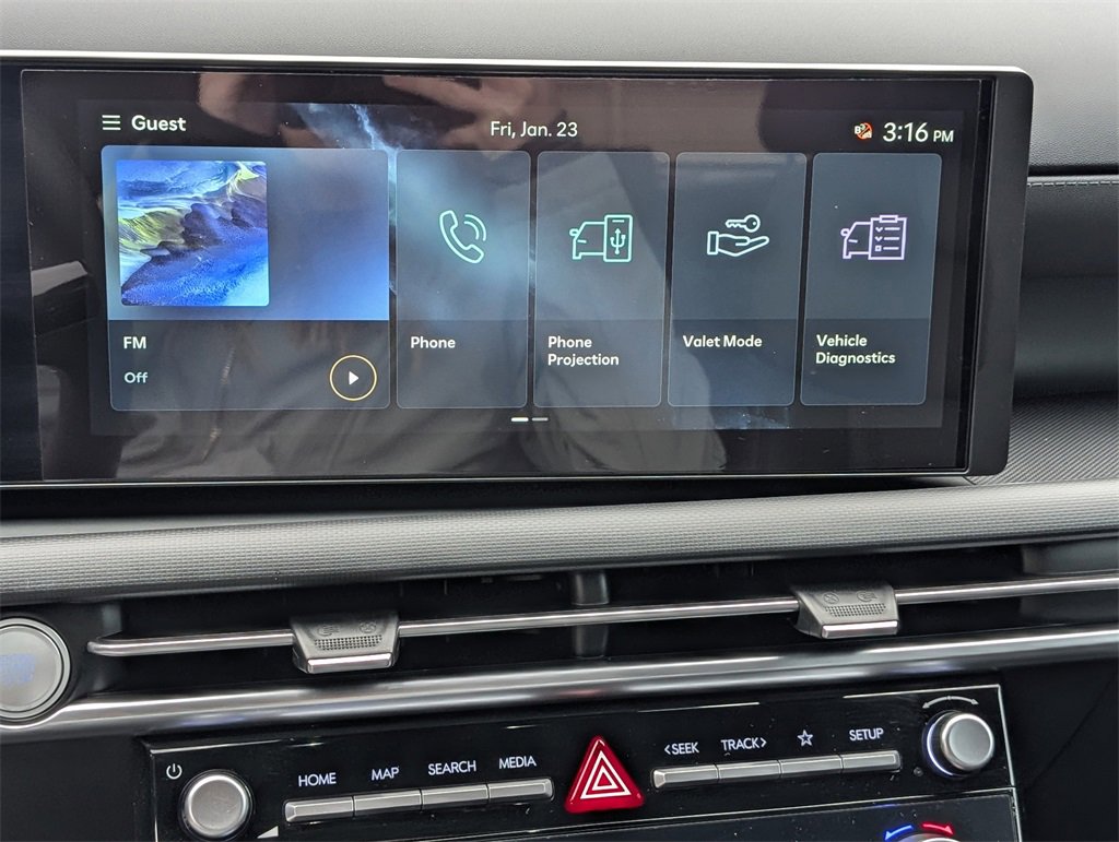 Certified 2025 Hyundai Santa Cruz SEL image 15