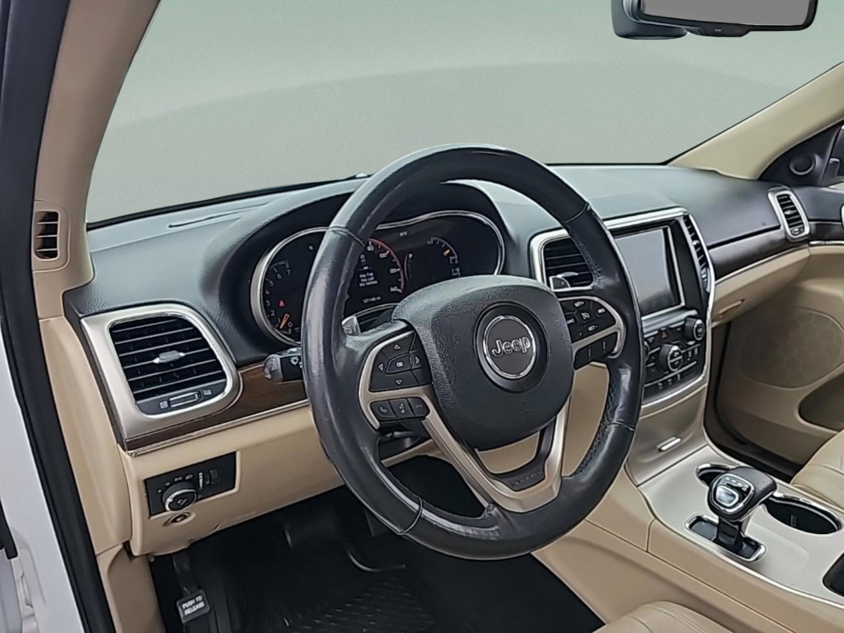 Used 2015 Jeep Grand Cherokee Limited image 18