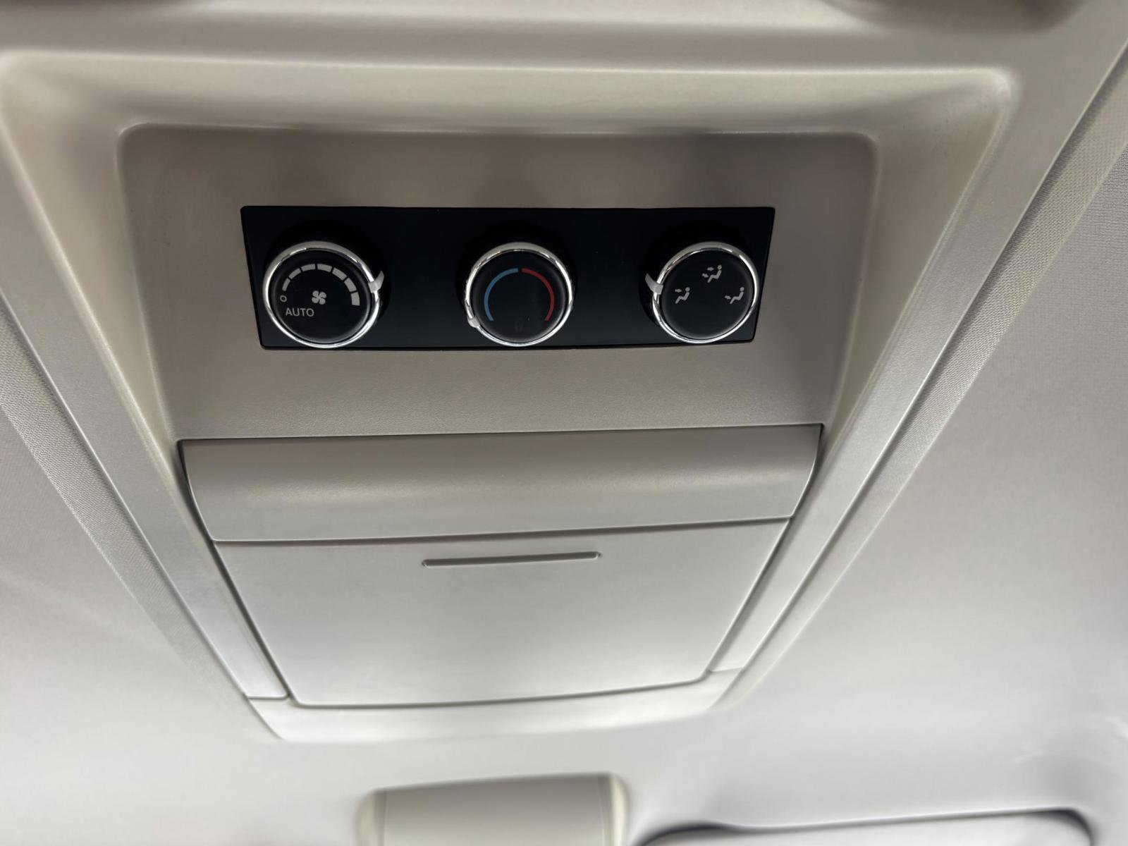 Used 2011 Chrysler Town & Country Touring w/ Security Group image 22