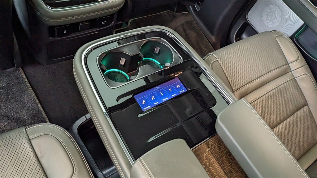 Used 2023 Lincoln Navigator Black Label image 38