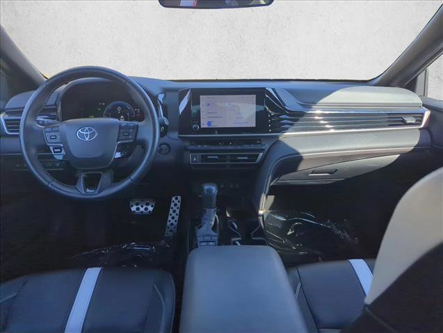 Used 2025 Toyota Camry SE image 22