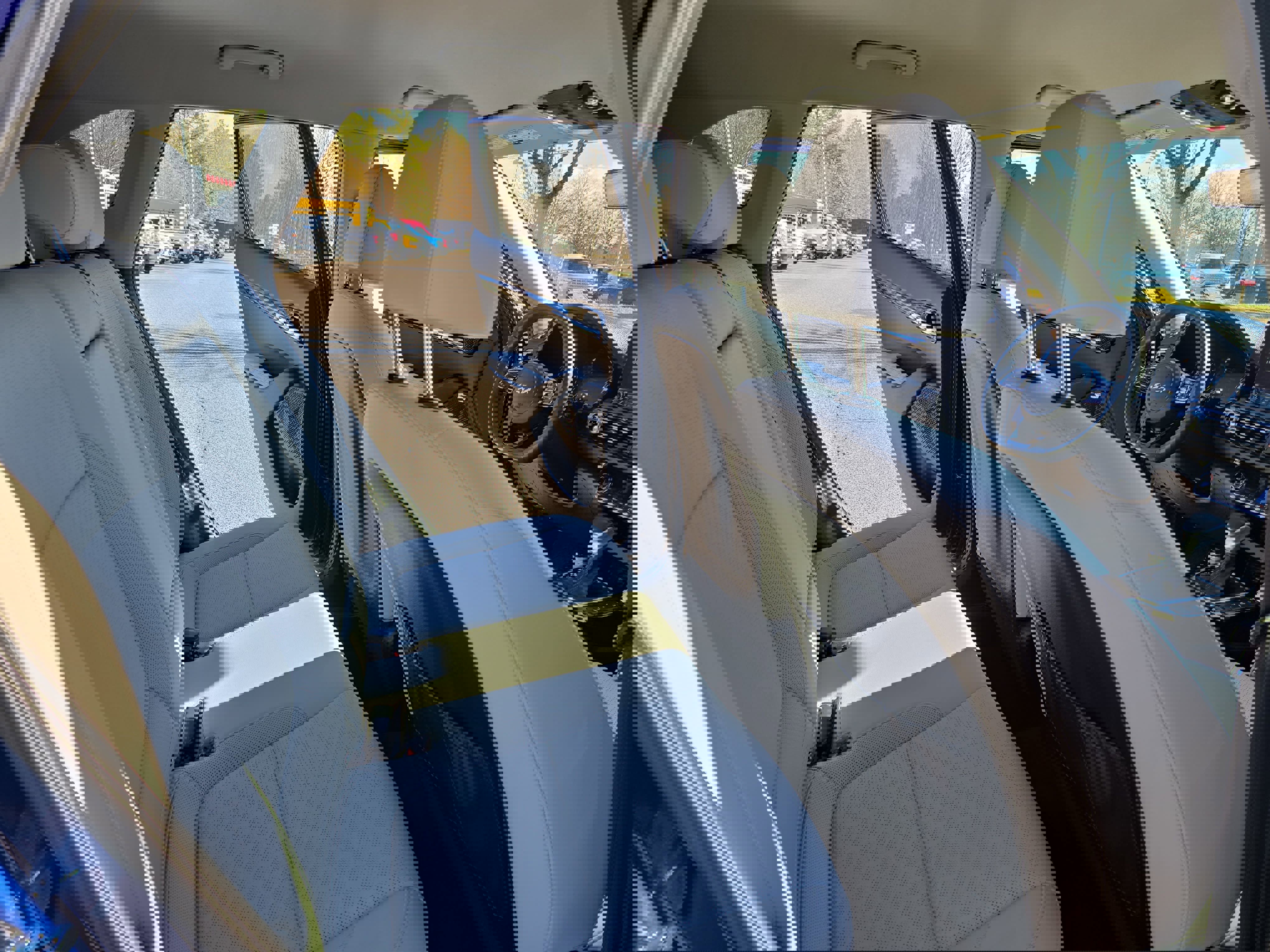 Used 2023 Kia Seltos SX image 11