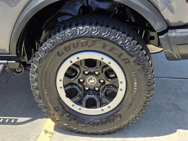 Used 2023 Ford Bronco Black Diamond w/ Sasquatch Package AWD/4WD image 8