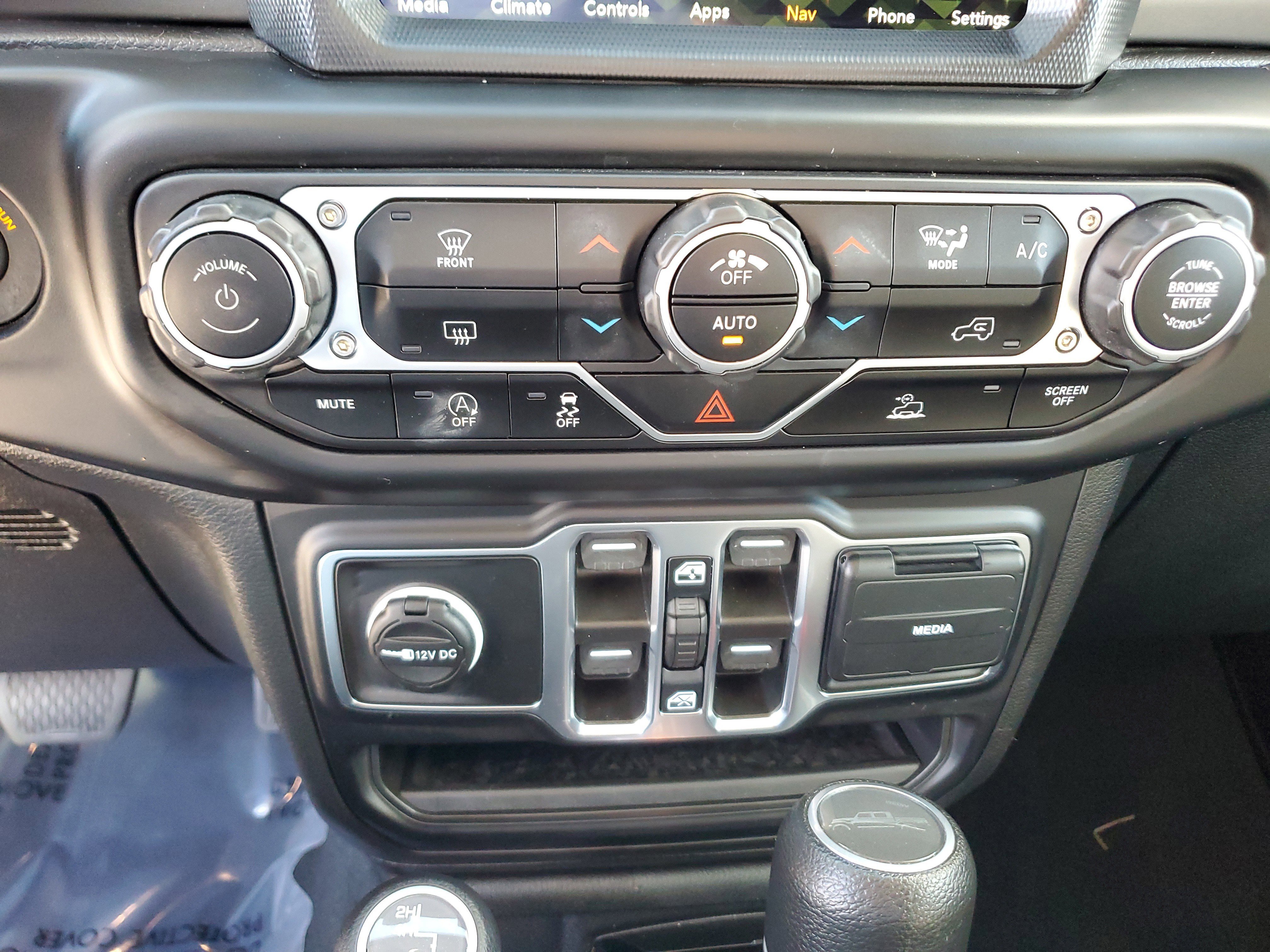 Used 2023 Jeep Gladiator Sport image 22