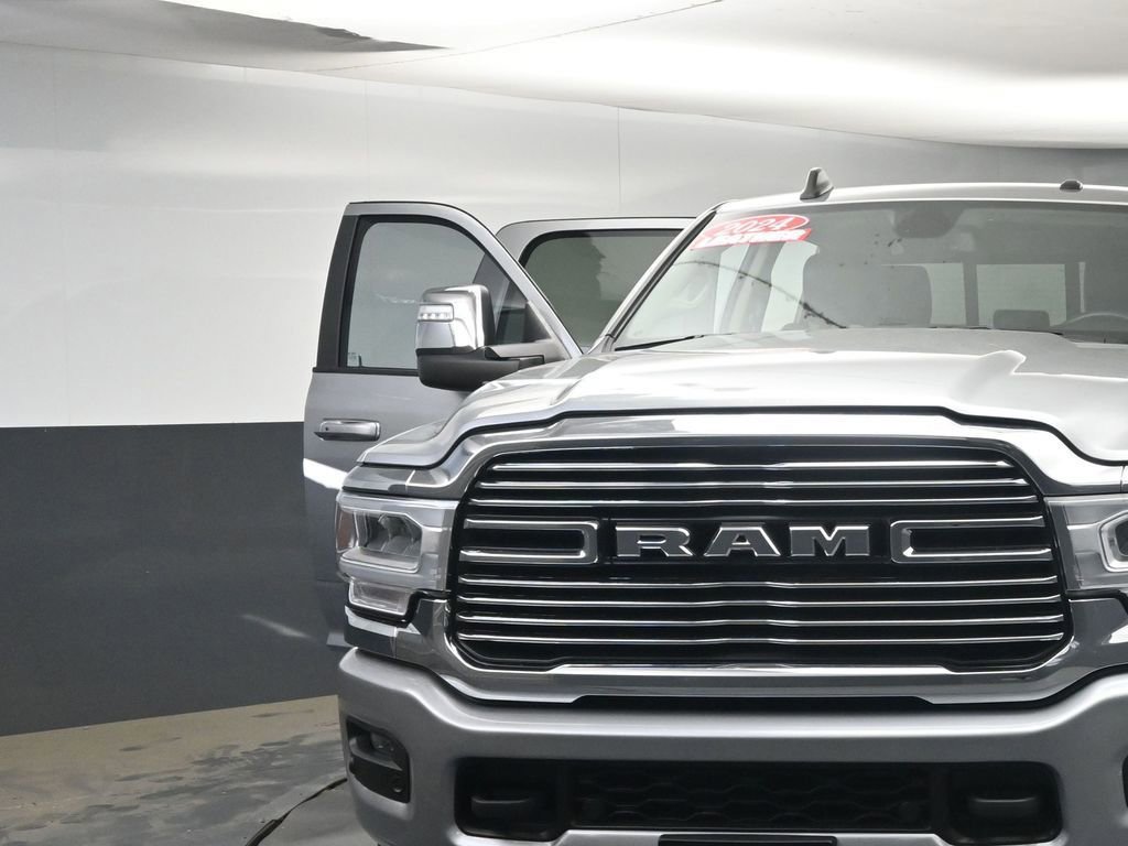 Used 2024 RAM 2500 Laramie AWD/4WD image 50