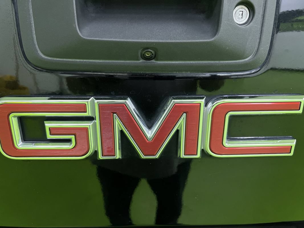 Used 2015 GMC Sierra 1500 SLT w/ SLT Crew Cab Value Package AWD/4WD image 13