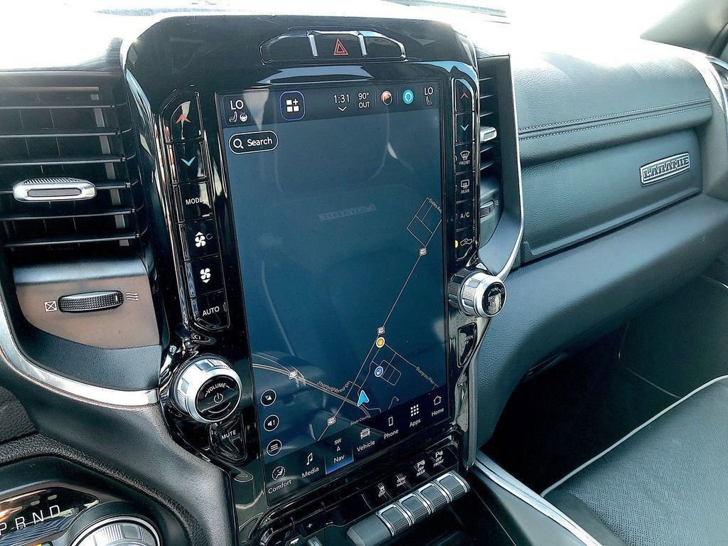 Used 2023 RAM 1500 Laramie AWD/4WD image 21