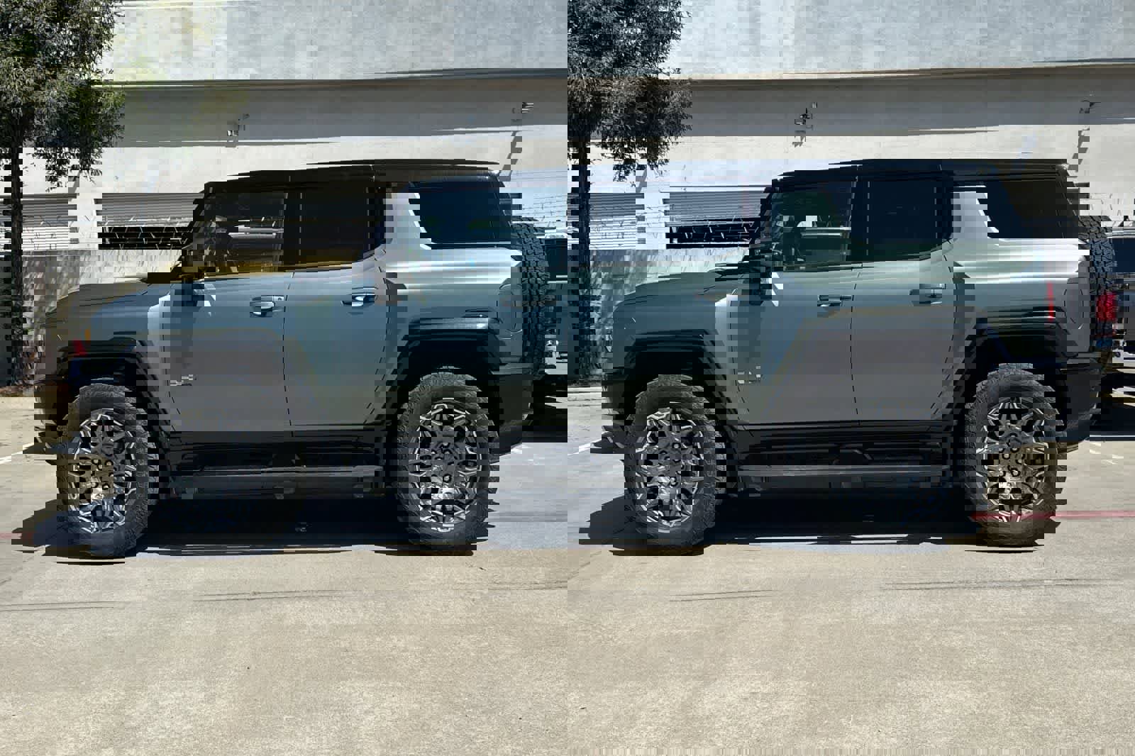 Used 2024 GMC Hummer EV 3X image 6