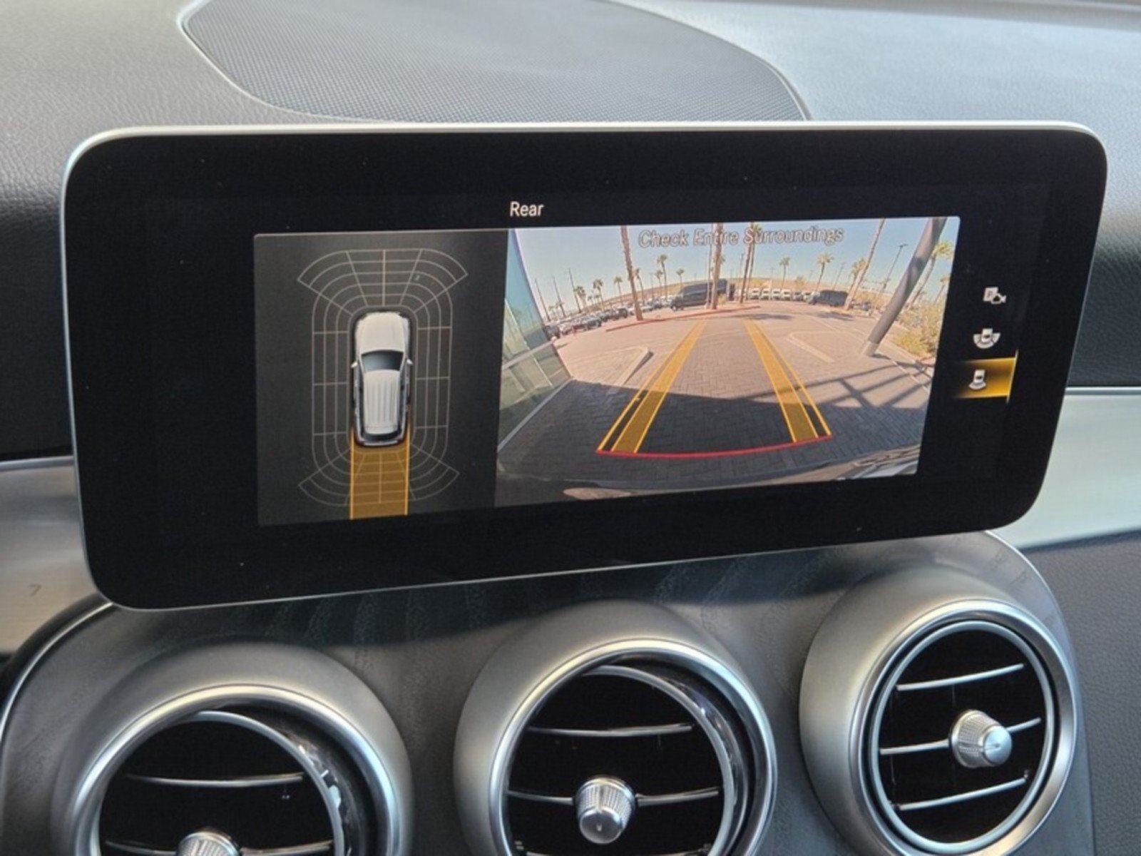 Used 2021 Mercedes-Benz GLC 300 4MATIC image 29