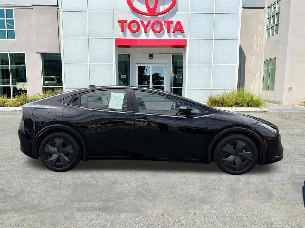 Certified 2024 Toyota Prius Prime FWD image 7