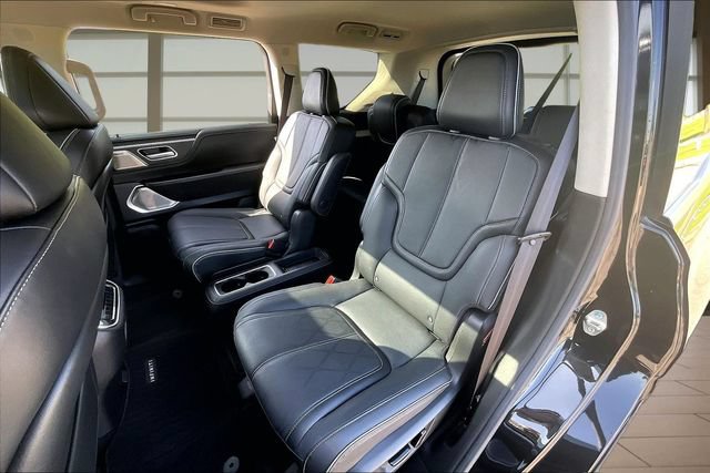 Used 2025 INFINITI QX80 Sensory AWD/4WD image 25