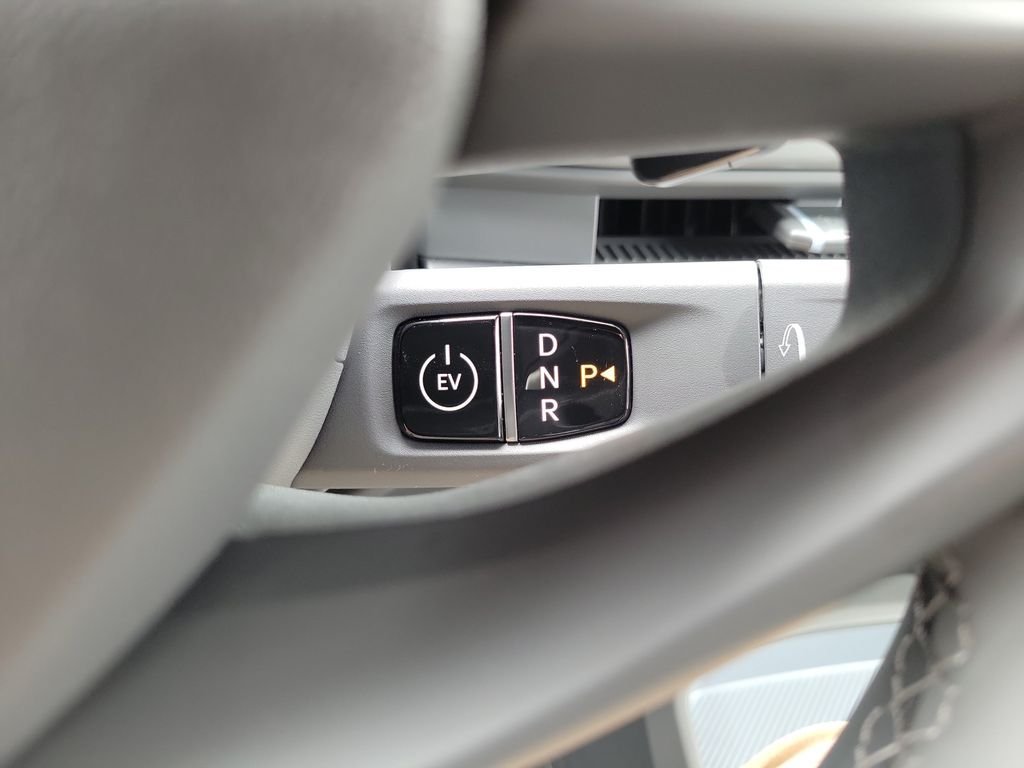 New 2027 Kia EV3 Wind FWD image 30