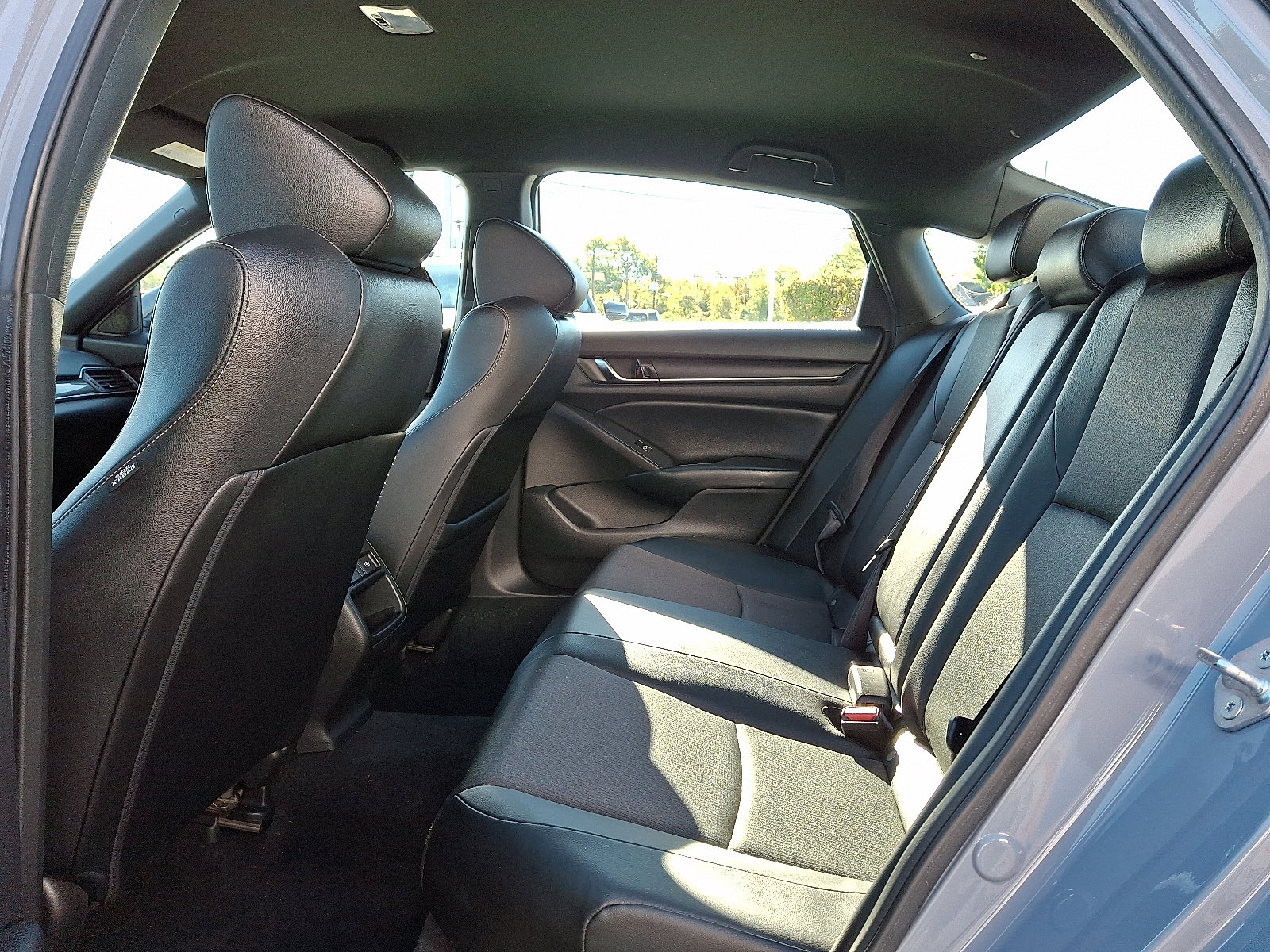 Used 2022 Honda Accord Sport image 10