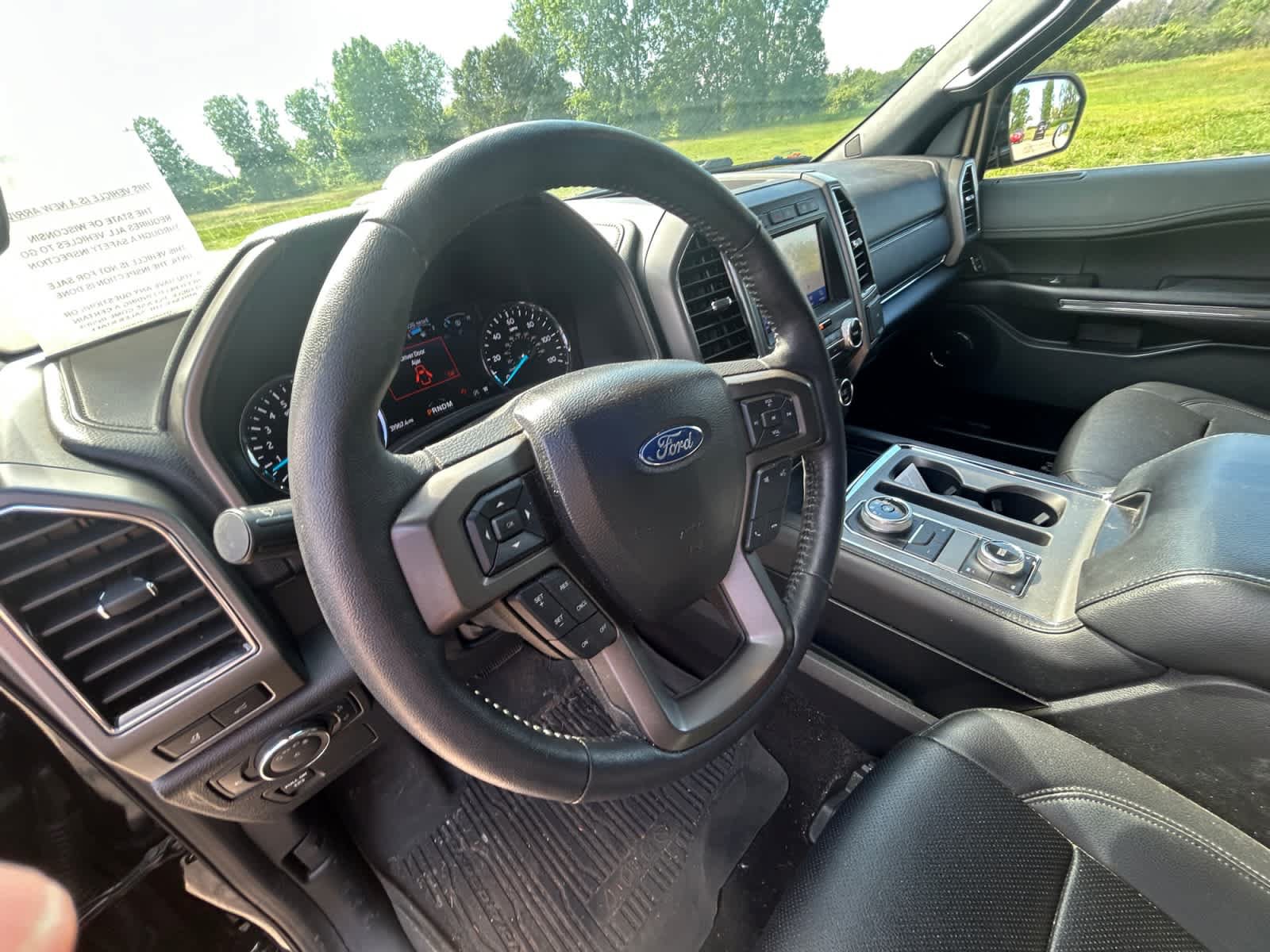 Used 2020 Ford Expedition XLT w/ Equipment Group 202A AWD/4WD image 13