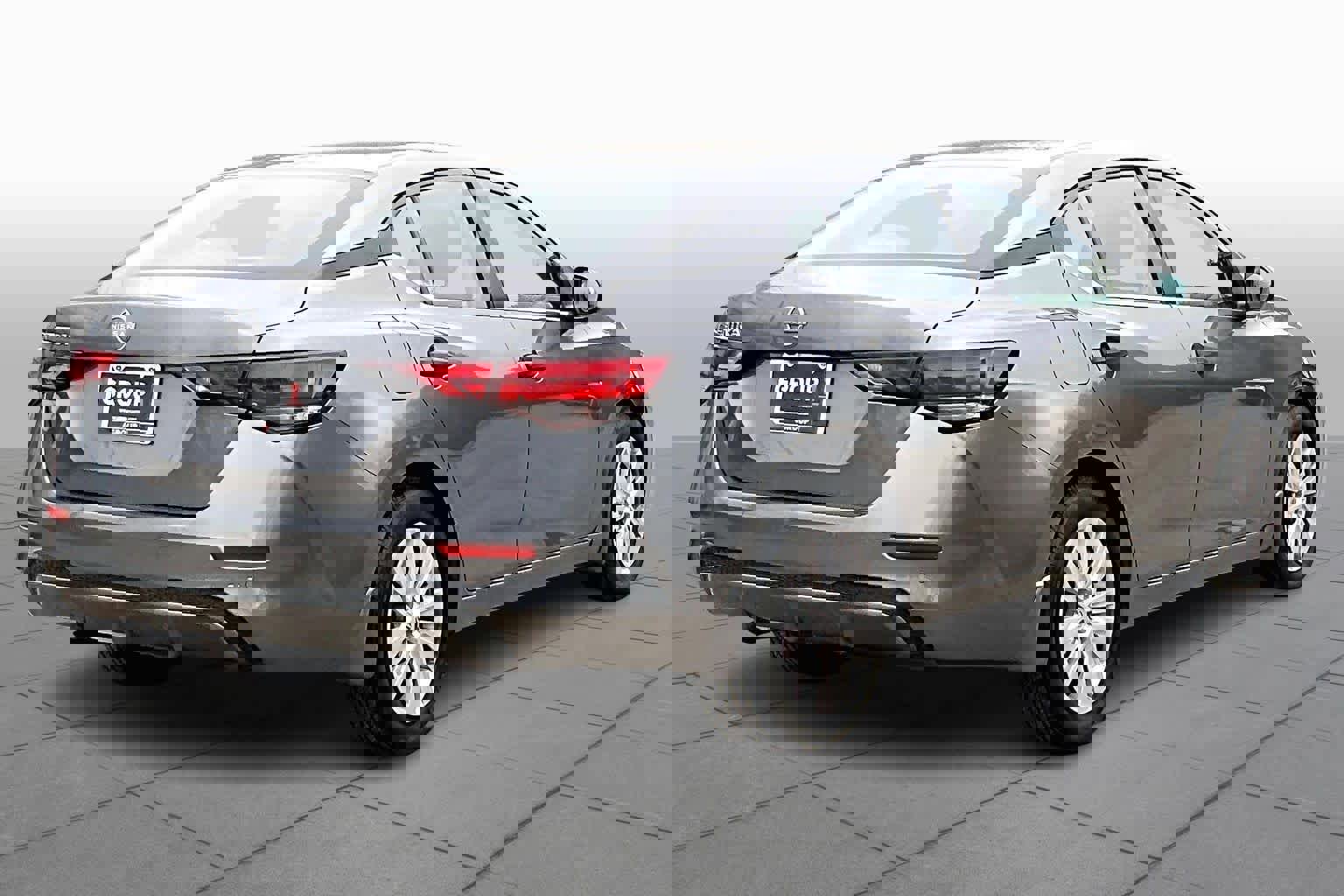 Used 2024 Nissan Sentra S image 11