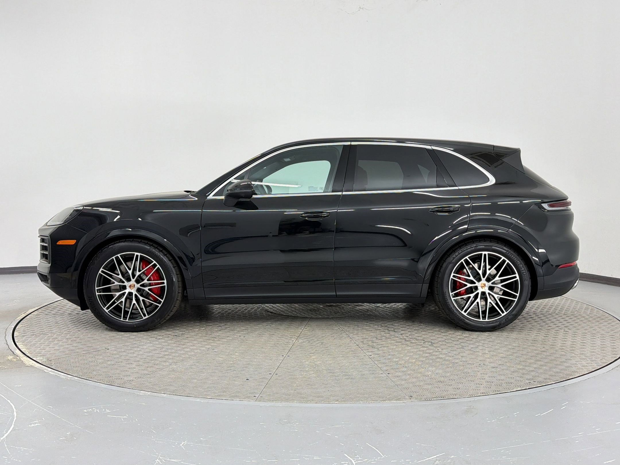 New 2026 Porsche Cayenne S AWD/4WD image 2