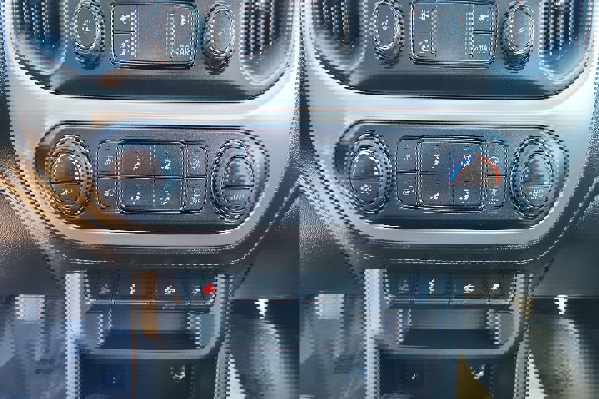 Used 2022 GMC Canyon Elevation w/ Trailering Package image 16