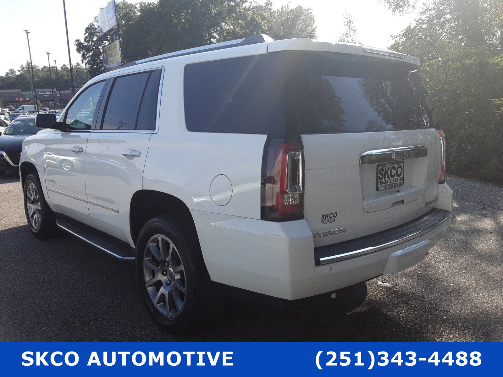 Used 2018 GMC Yukon Denali image 3