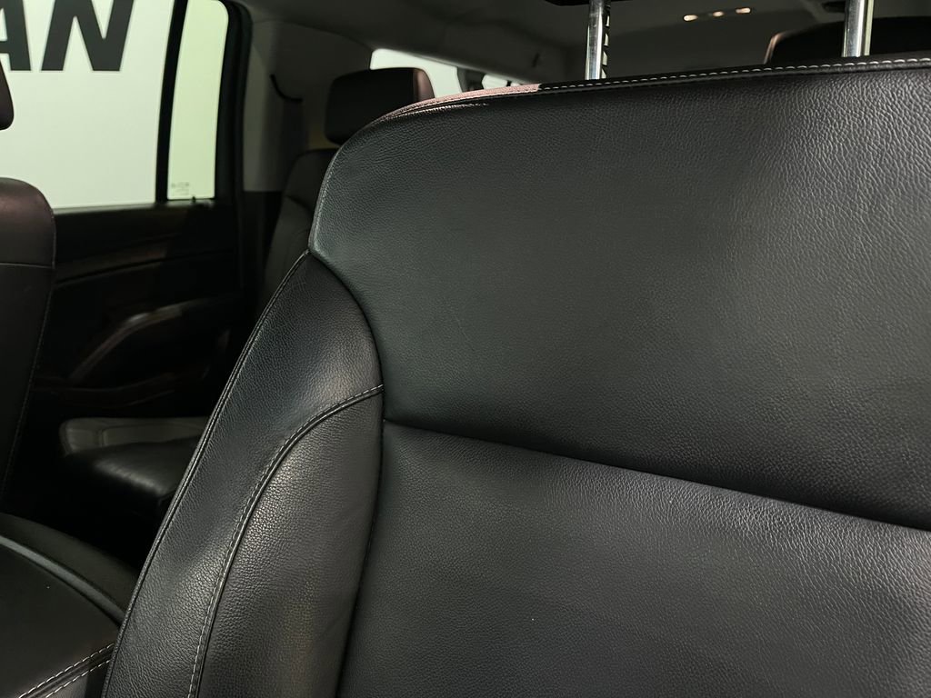 Used 2017 Chevrolet Suburban LT image 17