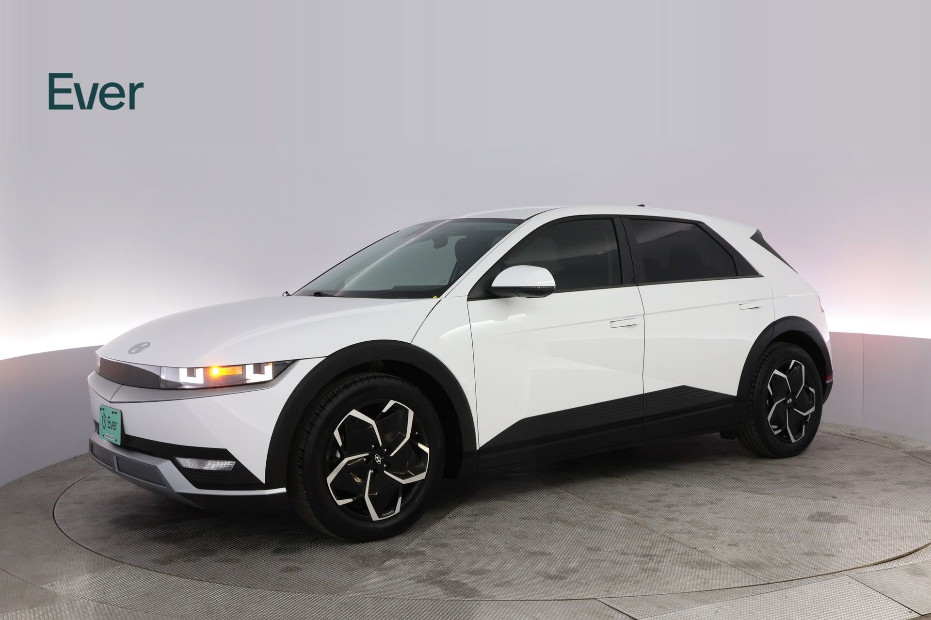 Used 2024 Hyundai Ioniq 5 SEL RWD image 18