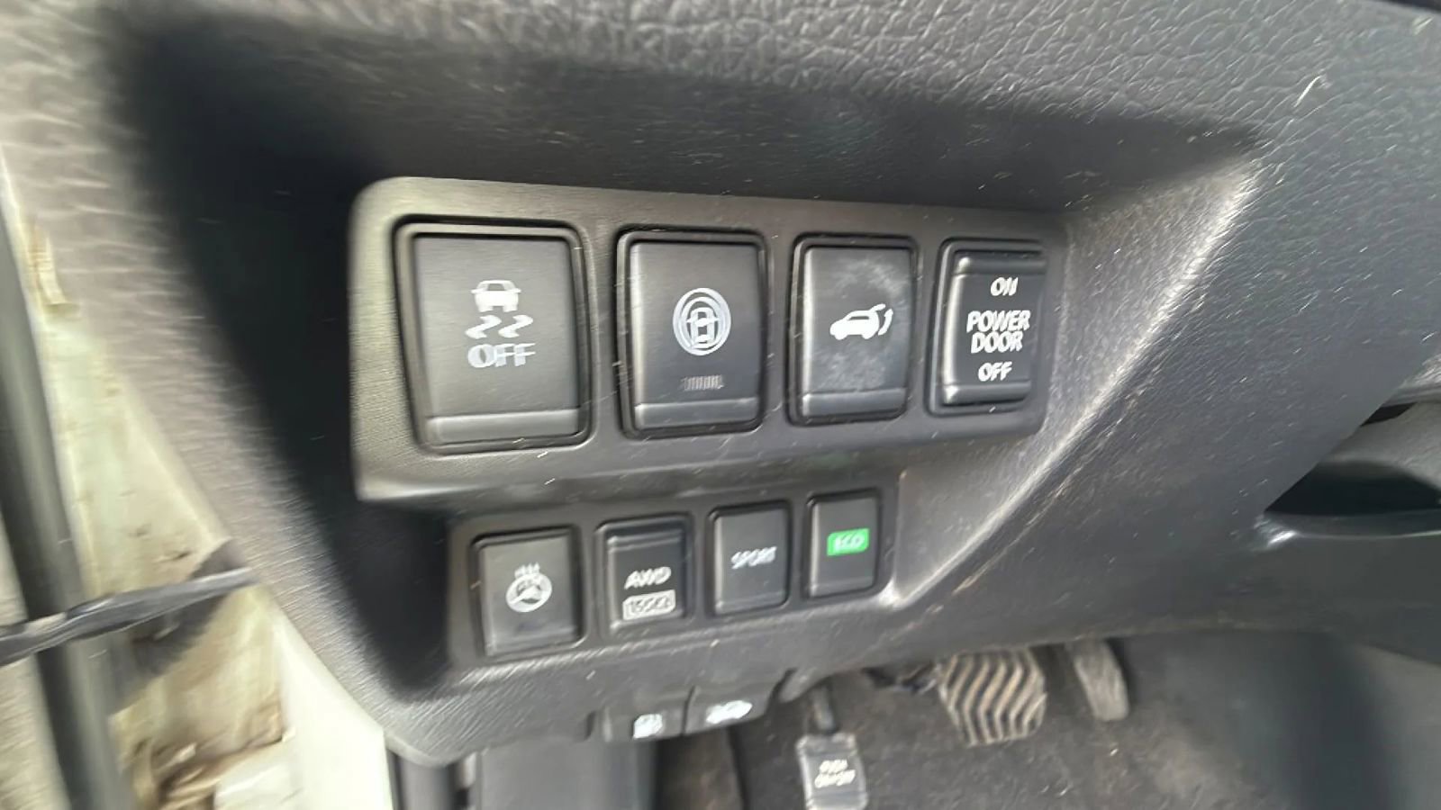 Used 2017 Nissan Rogue SL w/ SL Premium Package image 26